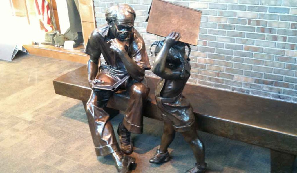 Unattributed example of figurate bronze "sculpture" NOT by Elliott Earls